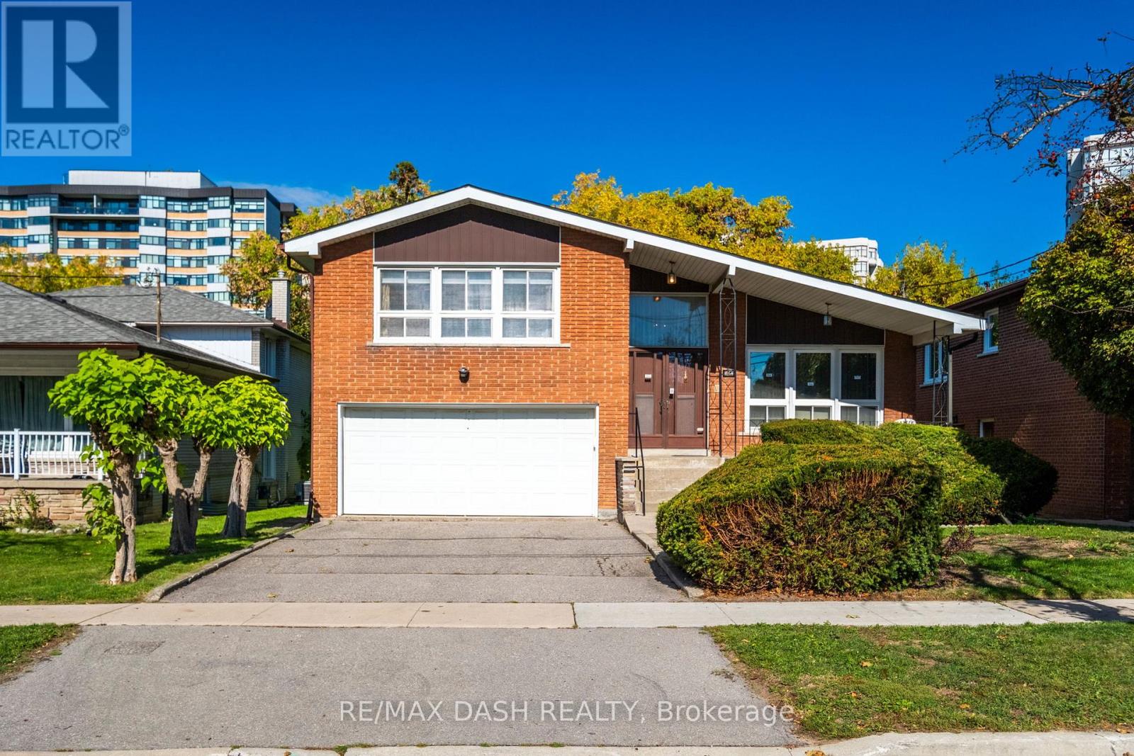 Property image for 48 RUSSFAX DRIVE|Toronto (Westminster-Branson), Ontario M2R3B1
