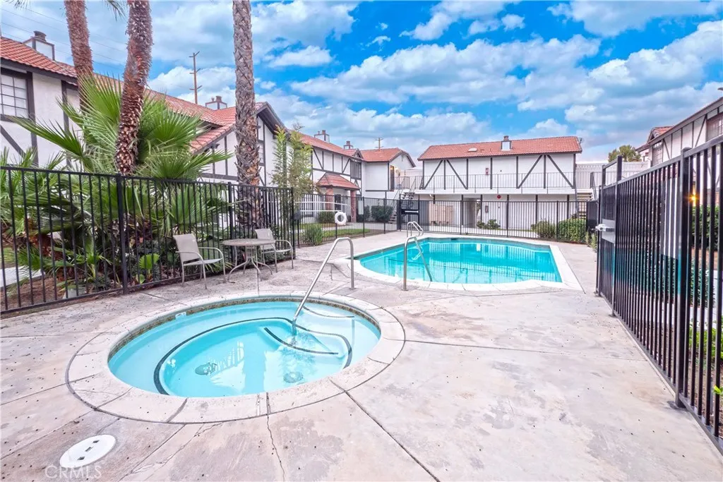 Additional image 90 of 1013 W Linden Street Unit 2, Riverside, CA 92507