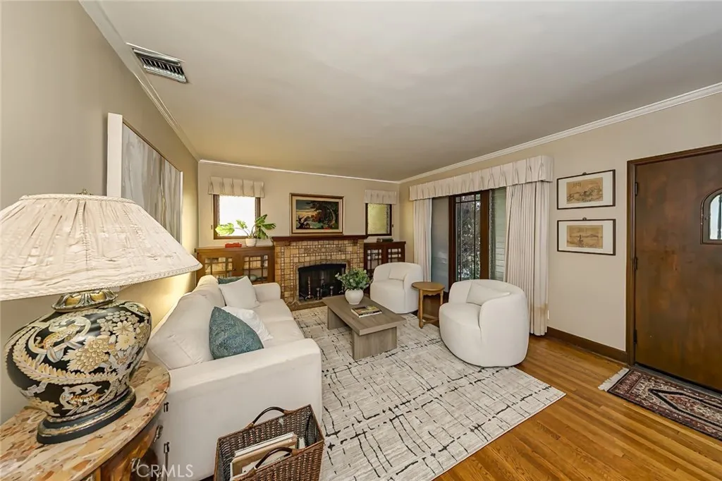 Additional image 36 of 1042 E Tujunga Ave, Burbank, CA 91501