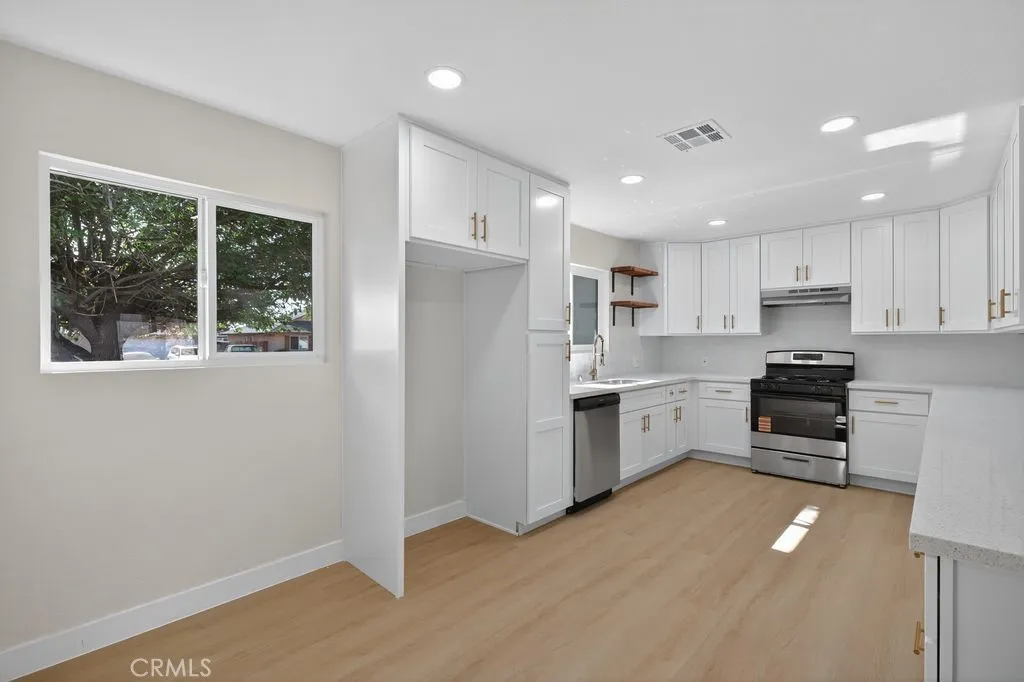 Additional image 39 of 606 E Jackson St, Rialto, CA 92376