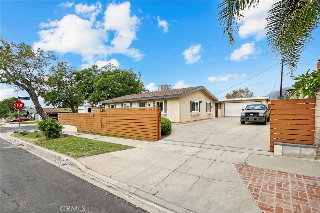 Additional image 6 of 13197 Leach Street, Sylmar, CA 91342