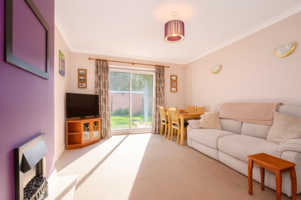 Additional image 5 of How Wood, Park Street, St. Albans