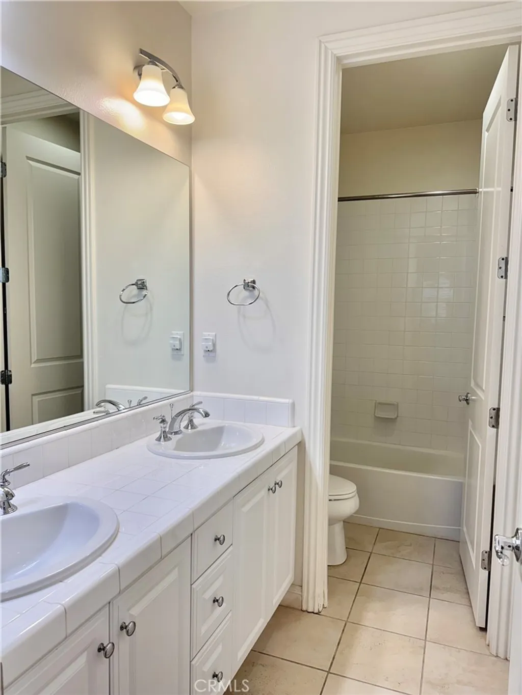 Additional image 17 of 22 Lark, Lake Forest, CA 92630