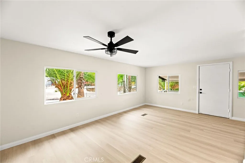 Additional image 16 of 300 Diana St, Perris, CA 92570