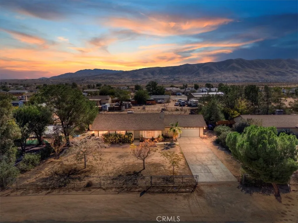 Additional image 2 of 21061 Wisteria Street, Apple Valley, CA 92308