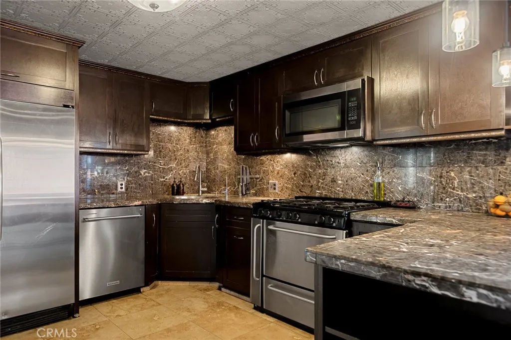 Additional image 43 of 23935 Zurich Dr, Crestline, CA 92325