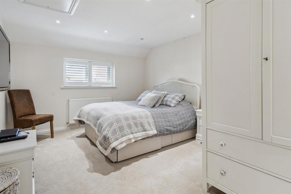 Additional image 23 of Coursers Road, Colney Heath, AL4