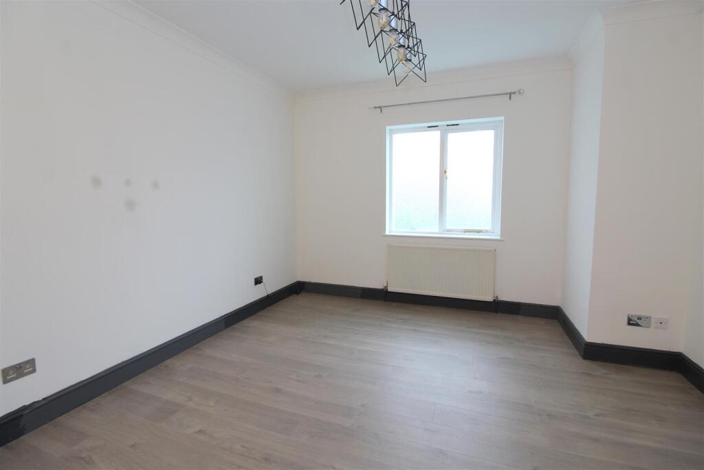 Additional image 12 of Hillside Road, St. Albans