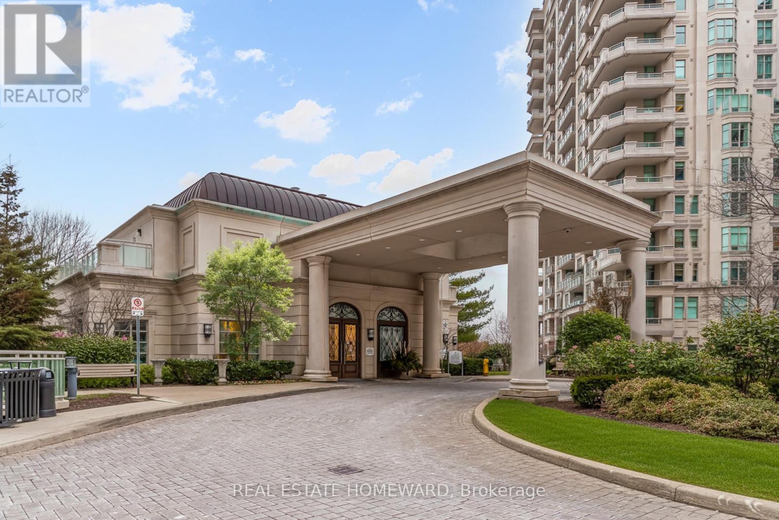 206 - 10 BLOORVIEW PLACE|Toronto (Don Valley Village), Ontario M2J0B1