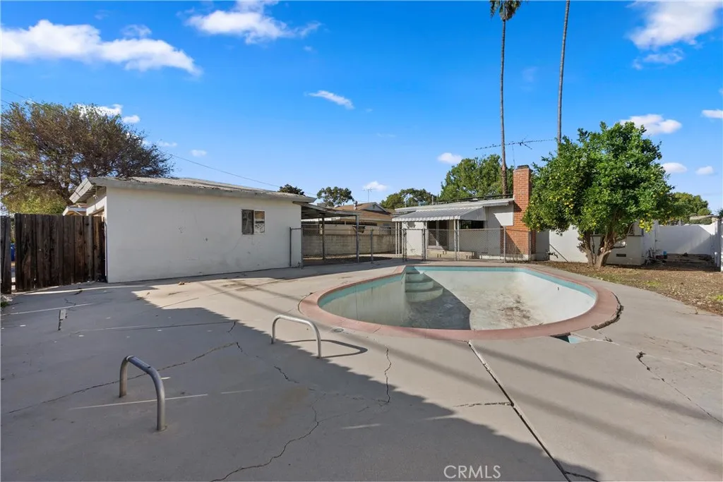 Additional image 79 of 18928 Victory Boulevard, Tarzana, CA 91335