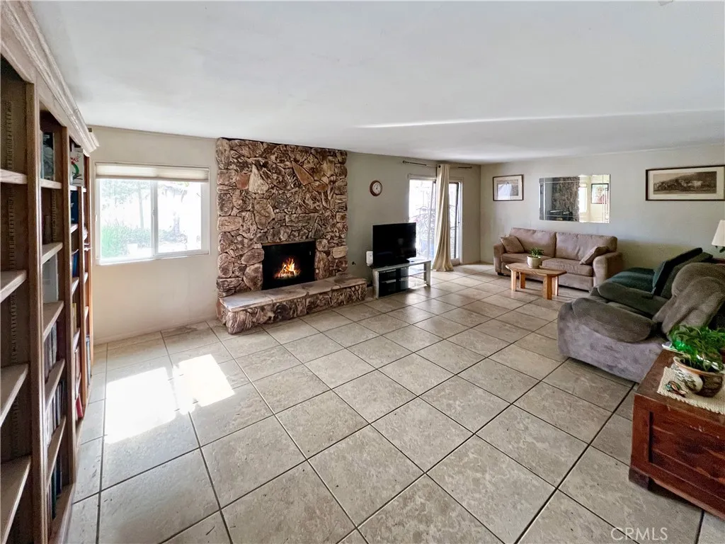 Additional image 12 of 42191 Mayberry Ave, Hemet, CA 92544