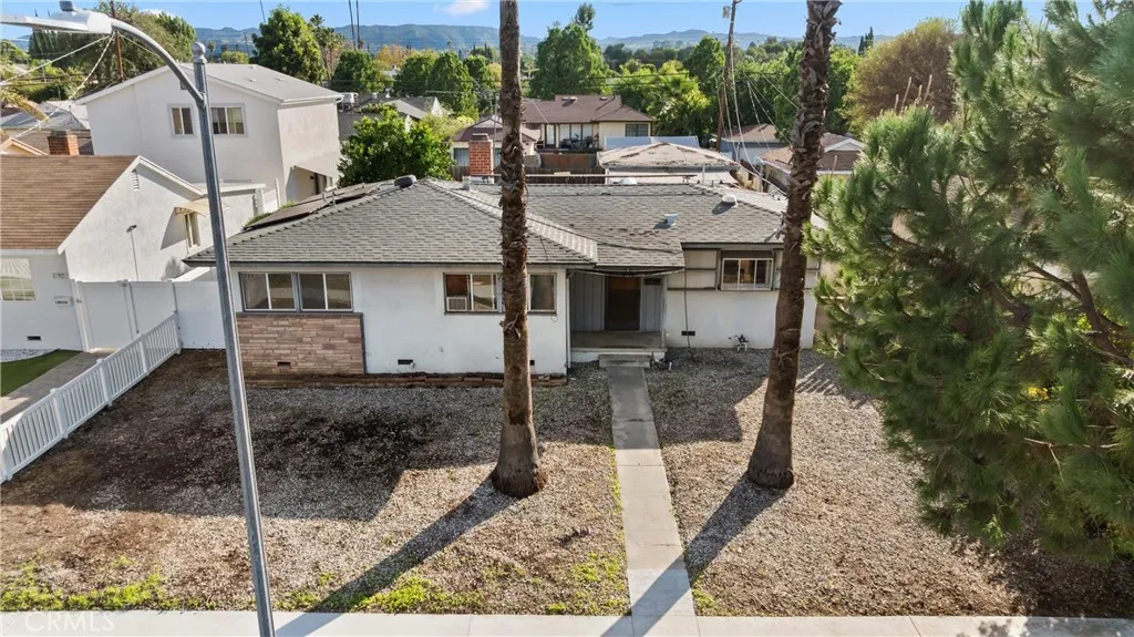 Additional image 84 of 18928 Victory Boulevard, Tarzana, CA 91335