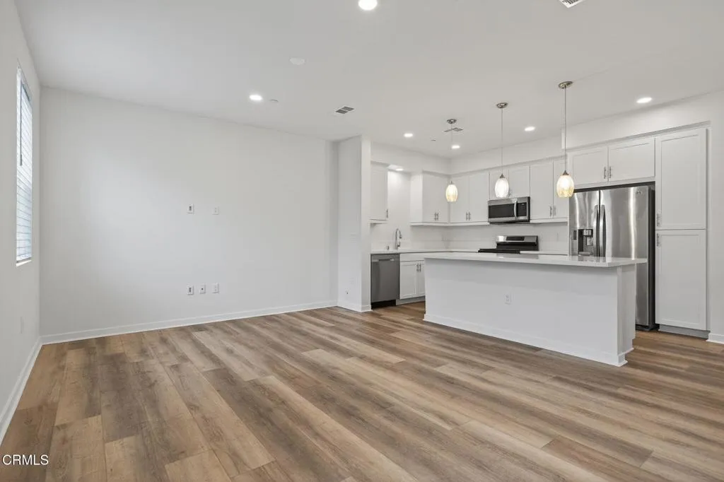 Additional image 98 of 611 Winchester Drive, Oxnard, CA 93036