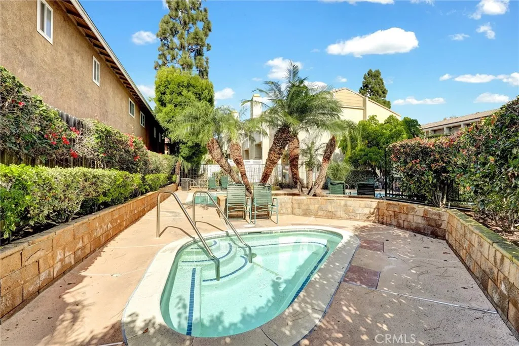 Additional image 110 of 380 W Wilson Street Unit C101, Costa Mesa, CA 92627