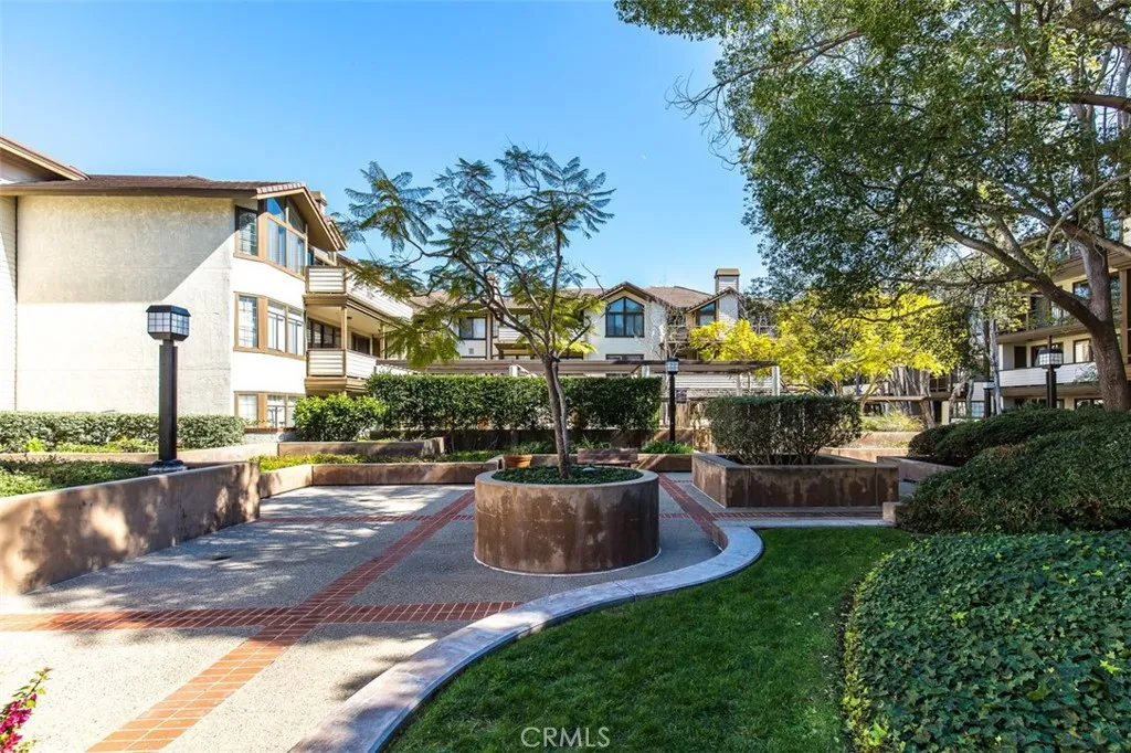 Additional image 84 of 2559 Plaza Del Amo Unit 215, Torrance, CA 90503