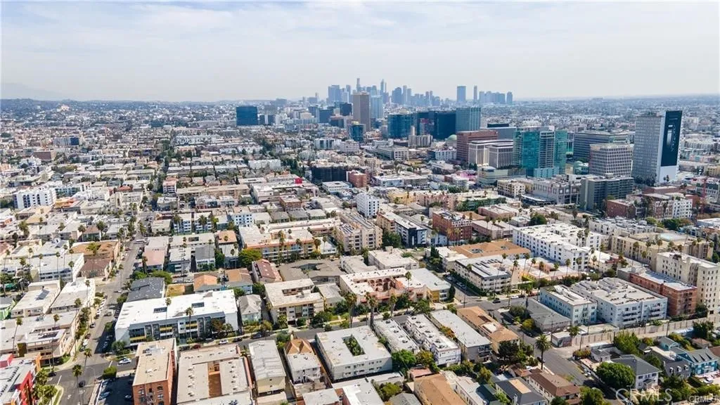 Additional image 33 of 446 S St Andrews Pl, Los Angeles, CA 90020