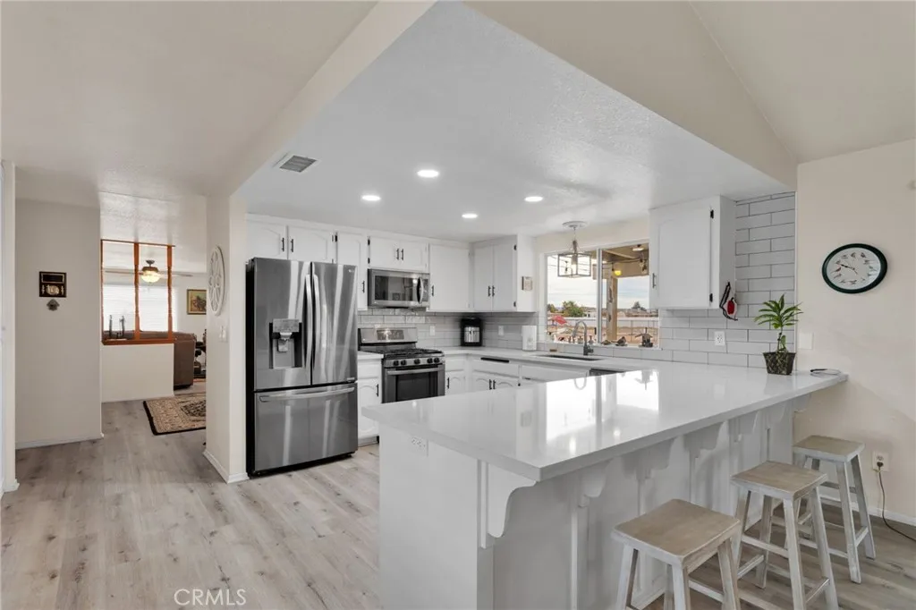 Additional image 50 of 21291 Ramona Ave, Apple Valley, CA 92307