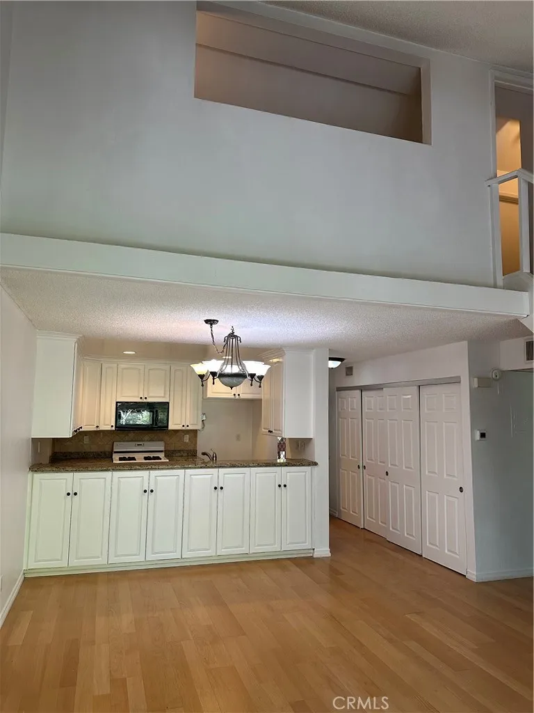 Additional image 64 of 7101 Farralone Avenue Unit 135, Canoga Park, CA 91303