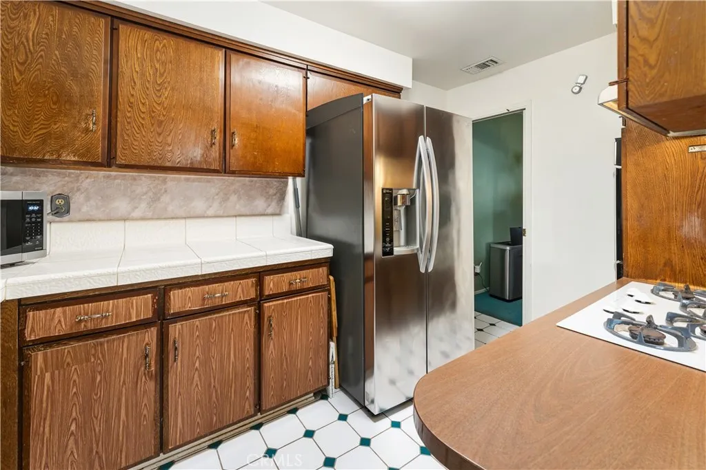 Additional image 11 of 885 E Home St, Rialto, CA 92376