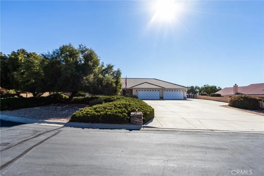 Additional image 7 of 19783 Lara Lane, Apple Valley, CA 92308