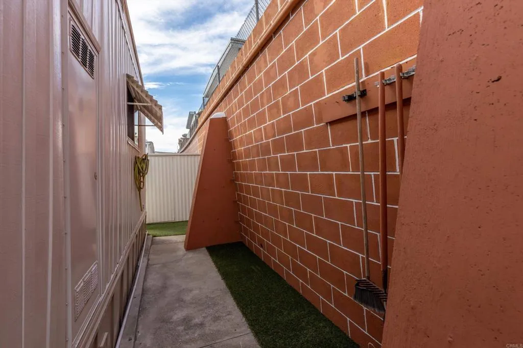 Additional image 55 of 65 Brookside Lane, Oceanside, CA 92056