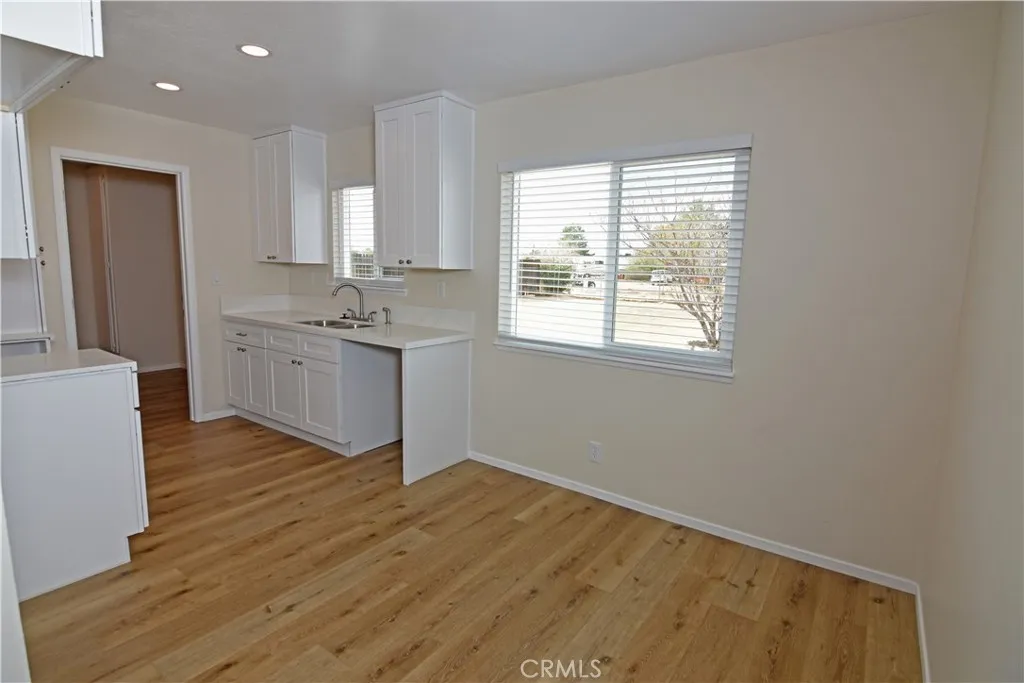 Additional image 11 of 14564 Tonikan Rd, Apple Valley, CA 92307