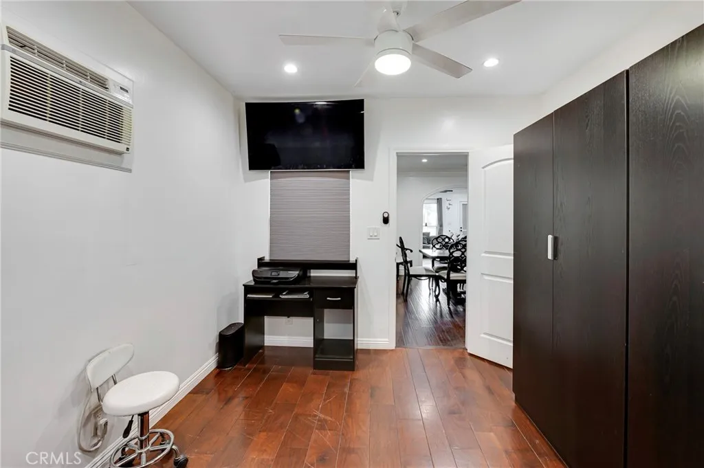 Additional image 12 of 8023 Hooper Ave, Los Angeles, CA 90001