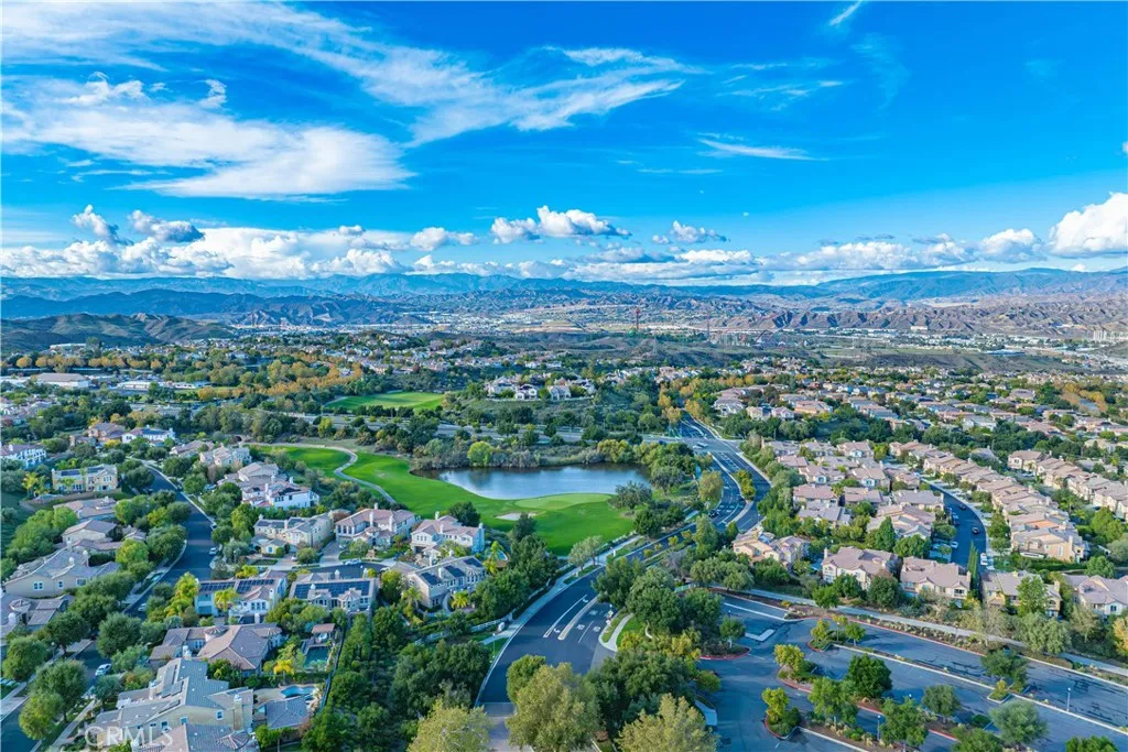 Property image for 26524 Valley Oak Lane, Valencia, CA 91381