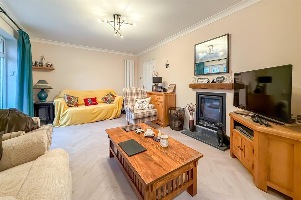 Additional image 4 of High Oaks, St. Albans, Hertfordshire, AL3