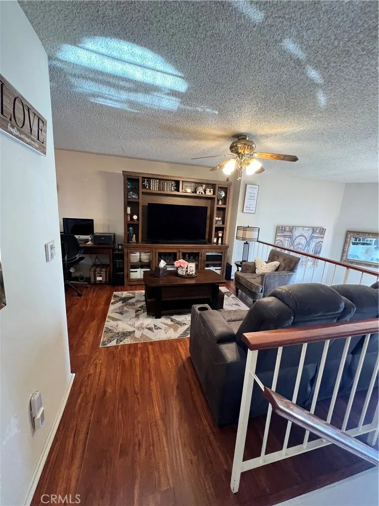 Additional image 18 of 19230 Wyandotte Unit 14, Reseda, CA 91335