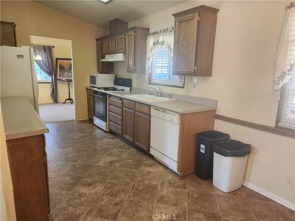 Additional image 45 of 45465 25th Street E Unit 176, Lancaster, CA 93535