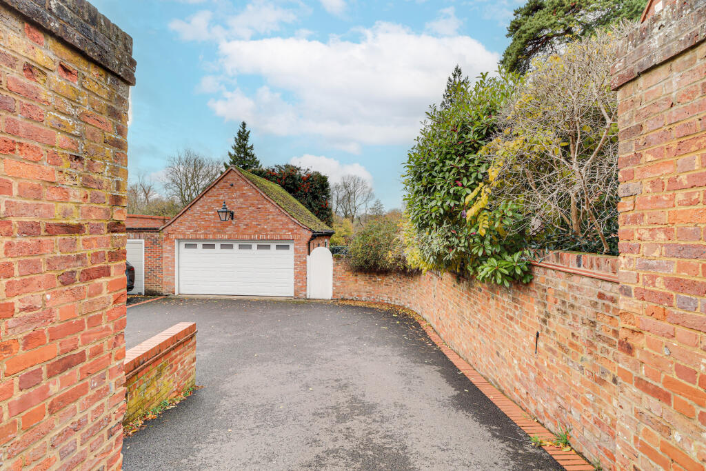 Additional image 27 of Fishpool Street, St. Albans, Hertfordshire, AL3