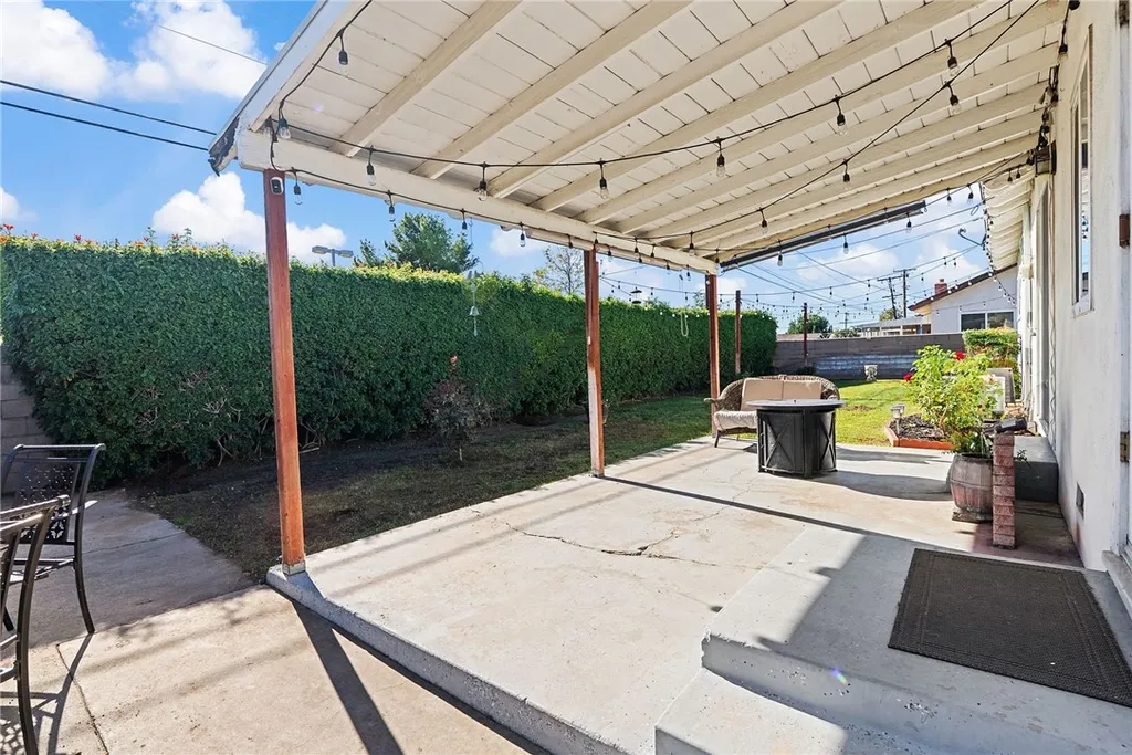 Additional image 24 of 255 W Valencia St, Rialto, CA 92376