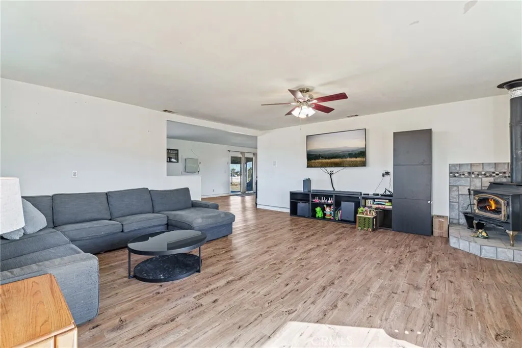 Additional image 18 of 2670 Sequoia Rd, Phelan, CA 92371