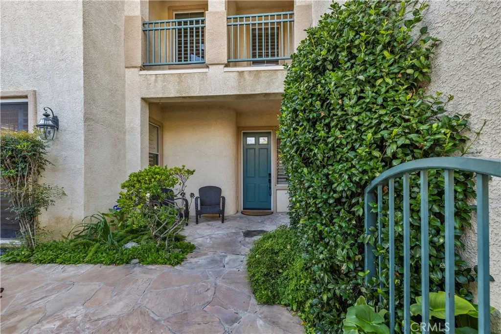 Additional image 3 of 28251 Infinity Cir, Saugus, CA 91390