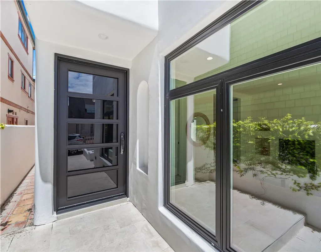 Additional image 4 of 541 4th, Manhattan Beach, CA 90266