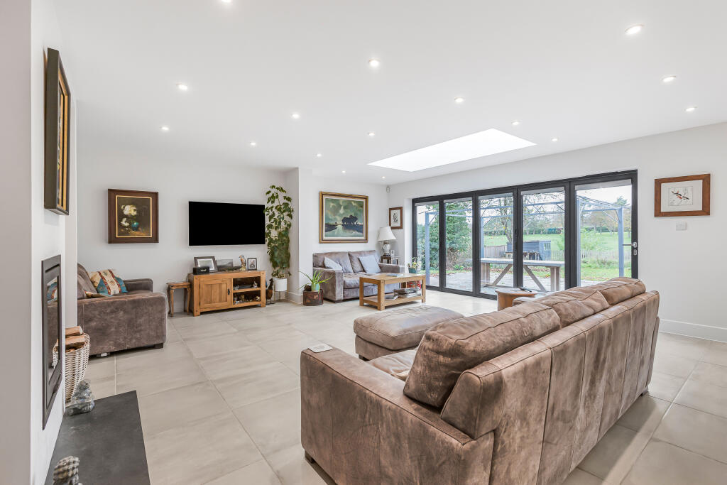 Additional image 26 of Mannicotts, Welwyn Garden City, Hertfordshire, AL8