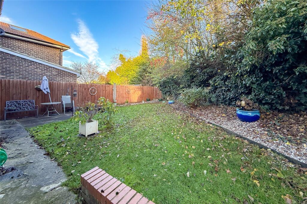 Additional image 11 of Tiverton Court, Harpenden, Hertfordshire, AL5