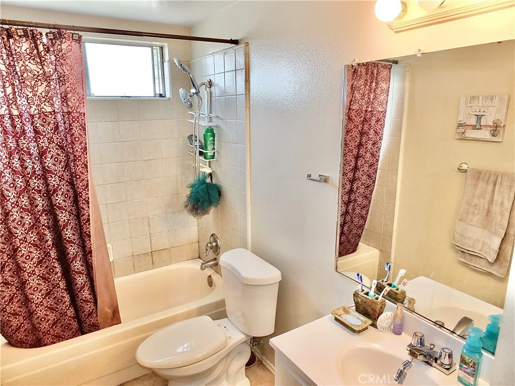 Additional image 67 of 1242 Sultan Cir, Carson, CA 90746