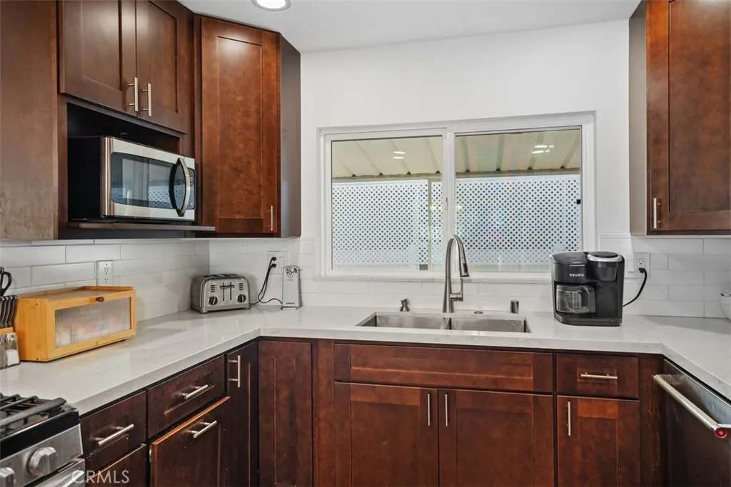 Additional image 7 of 26000 Avenida Aeropuerto Unit 12, San Juan Capistrano, CA 92675