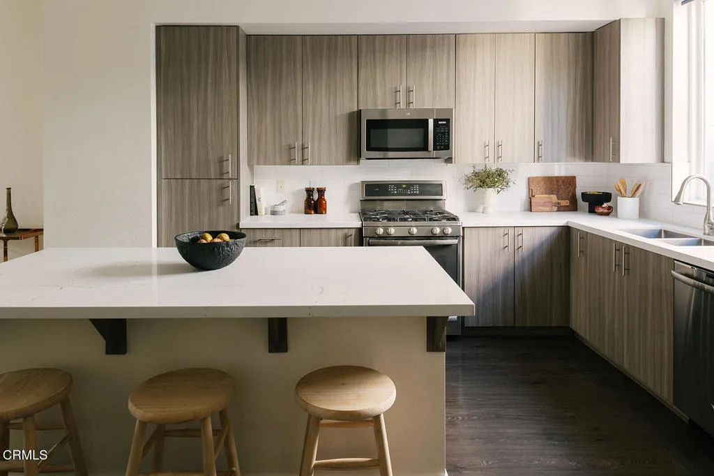 Additional image 40 of 2753 Waverly Drive Unit 302, Los Angeles, CA 90039