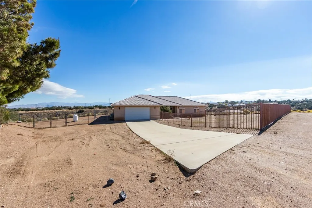 Additional image 5 of 8605 Cantel Court, Oak Hills, CA 92344