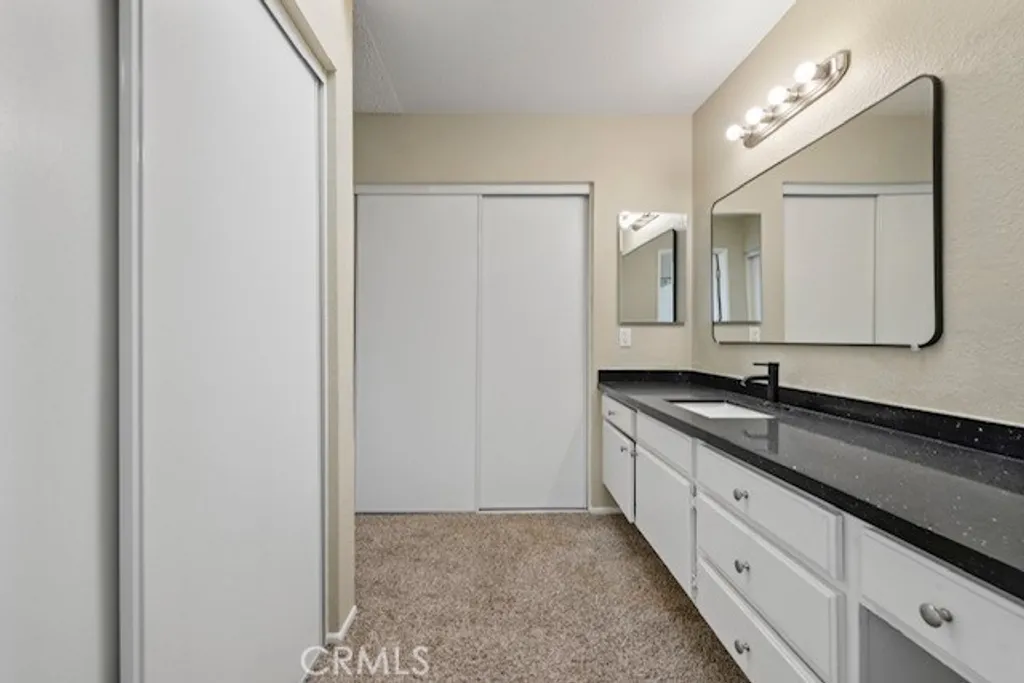 Additional image 12 of 523 E Kettering St, Lancaster, CA 93535