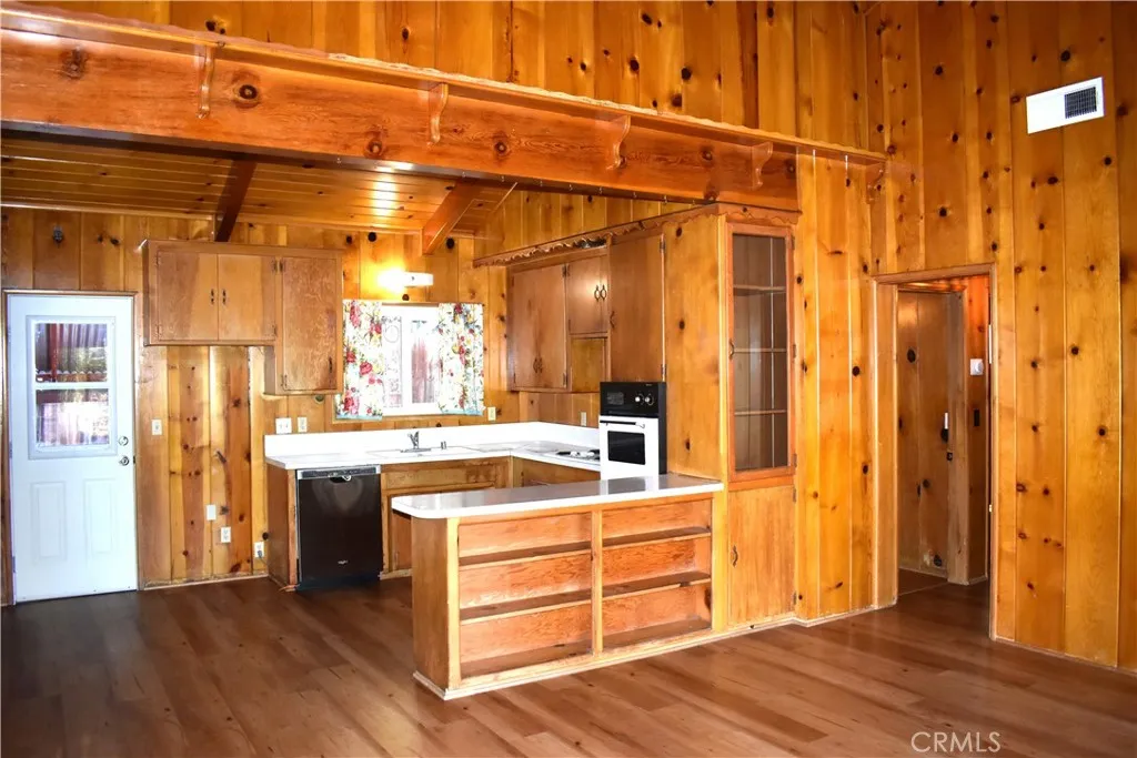 Additional image 24 of 863 Edna St, Wrightwood, CA 92397