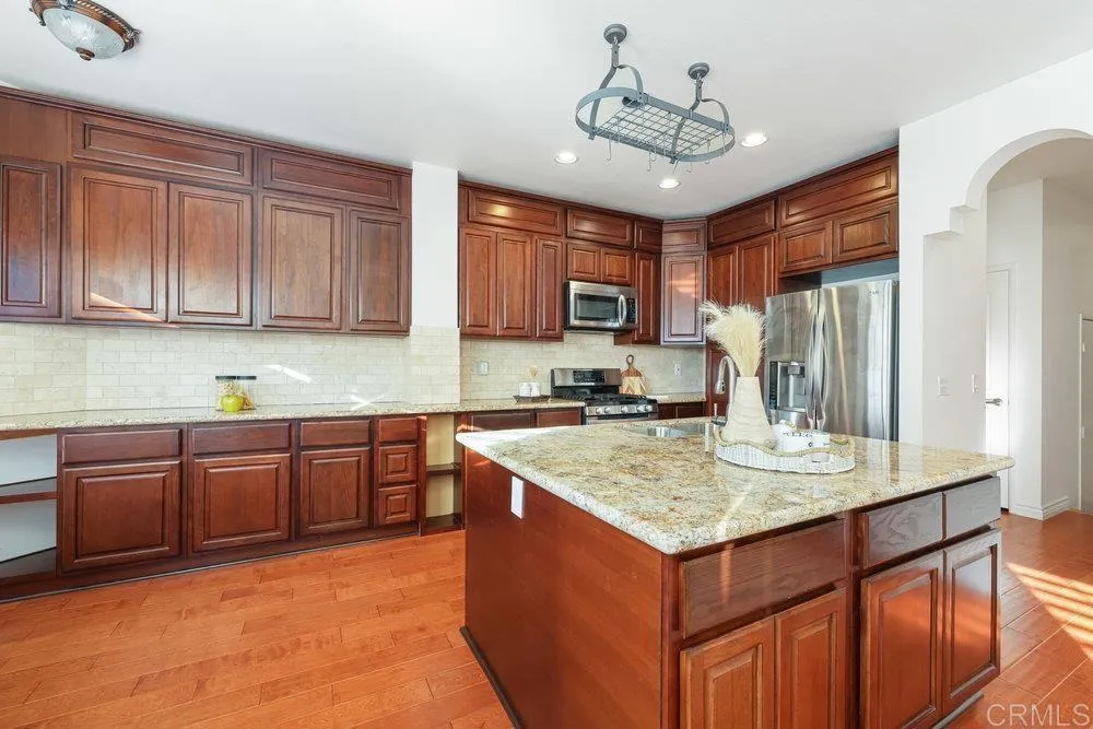 Additional image 55 of 7125 Calabria Court Unit D, San Diego, CA 92122