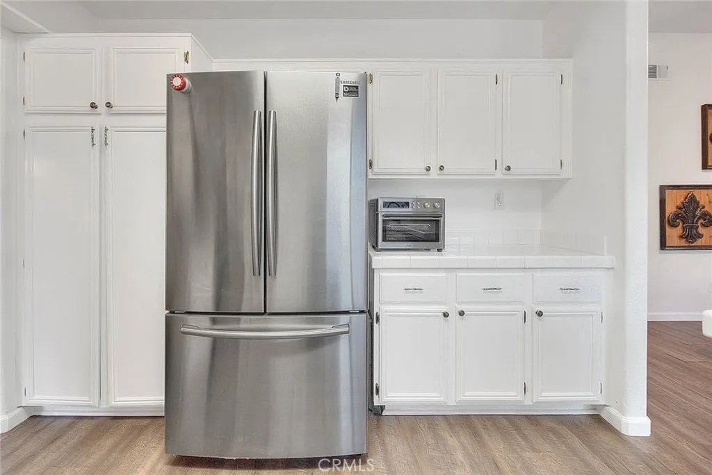 Additional image 19 of 4530 Watkins Dr, Riverside, CA 92507