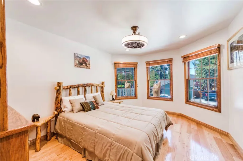 Additional image 76 of 42725 Tannenbaum, Big Bear Lake, CA 92315