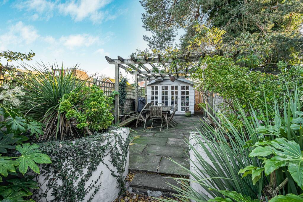 Additional image 12 of Dixons Hill Road, Welham Green, AL9