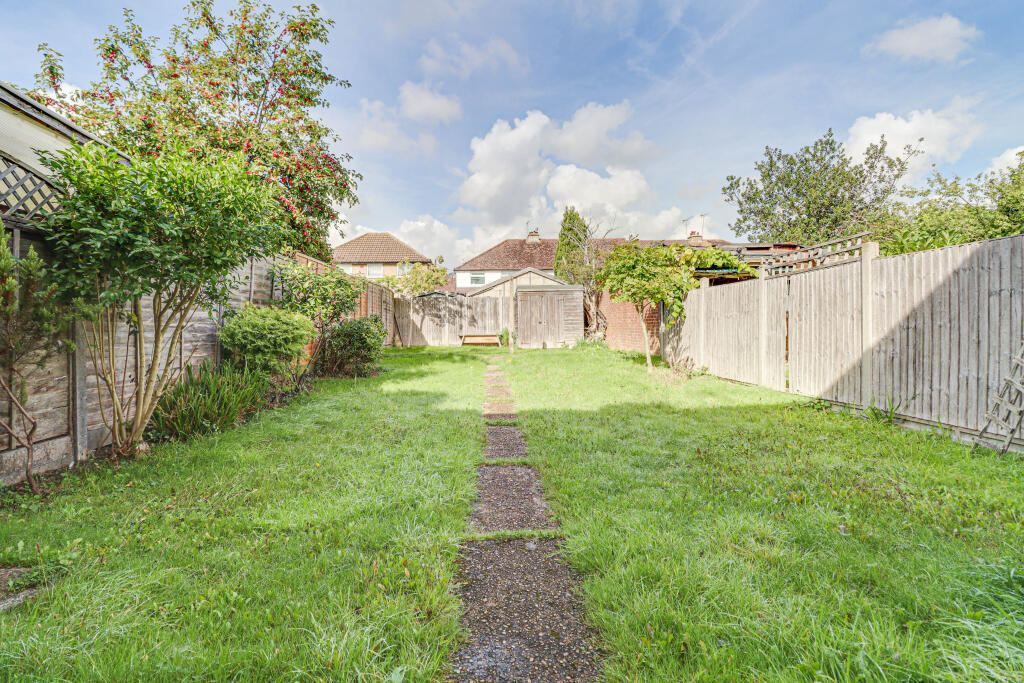 Additional image 11 of Kings Road, London Colney, AL2