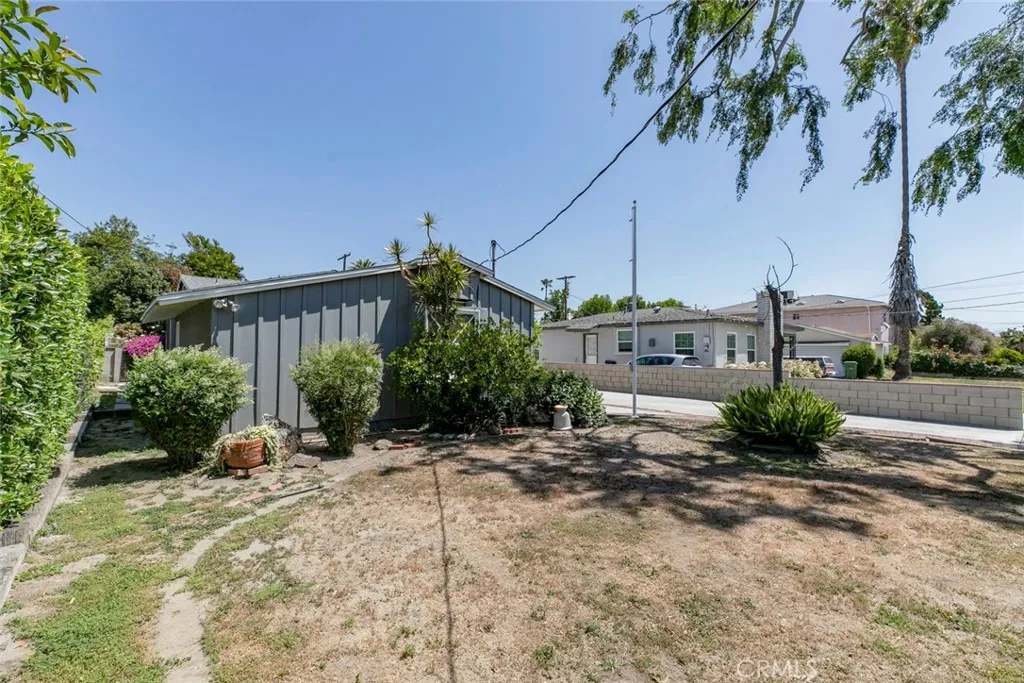 Additional image 42 of 14719 Wyandotte Street, Van Nuys, CA 91405